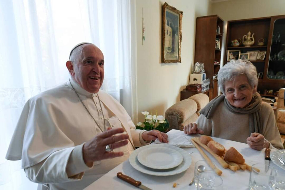Papa Francesco con la cugina Carla Rabezzana